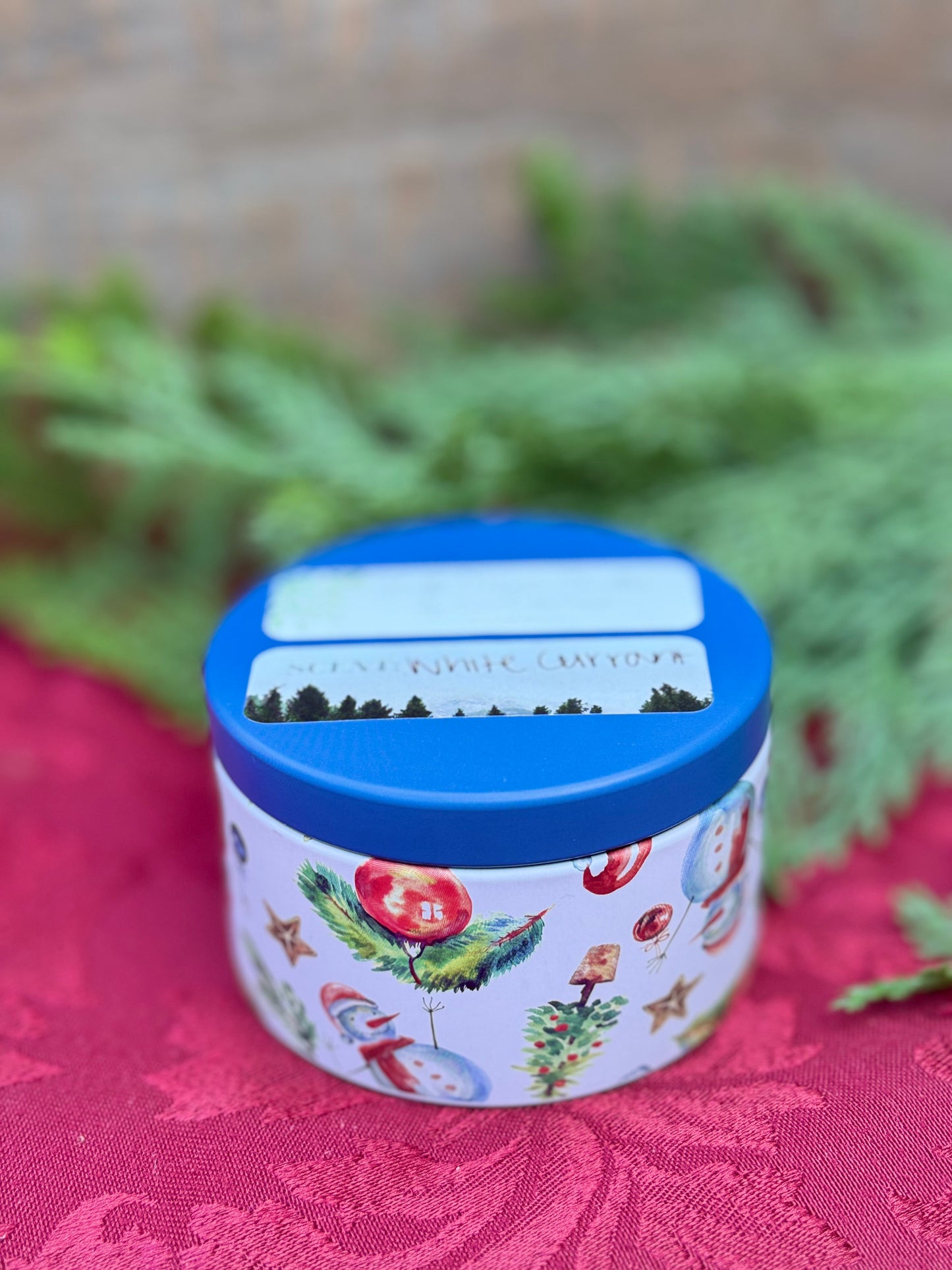 White Currant Christmas Tin Candle